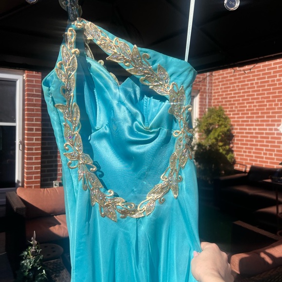 La Femme Turquoise and Gold Greek Goddess Prom Dress 💫🧚 - Picture 6 of 9